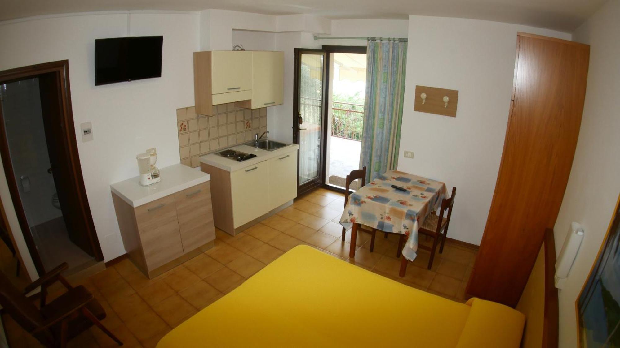 Residence Casa Maria Assenza di Brenzone Buitenkant foto
