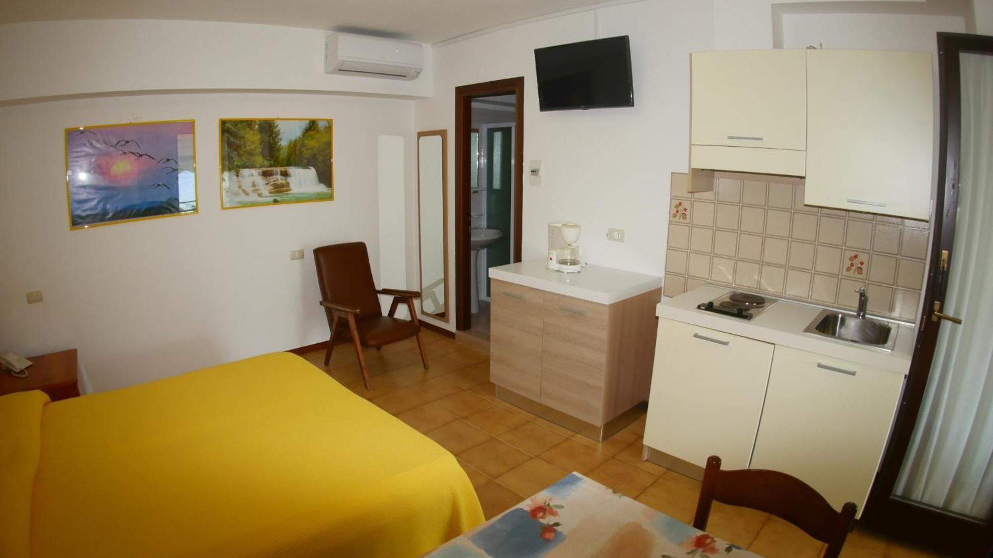 Residence Casa Maria Assenza di Brenzone Buitenkant foto