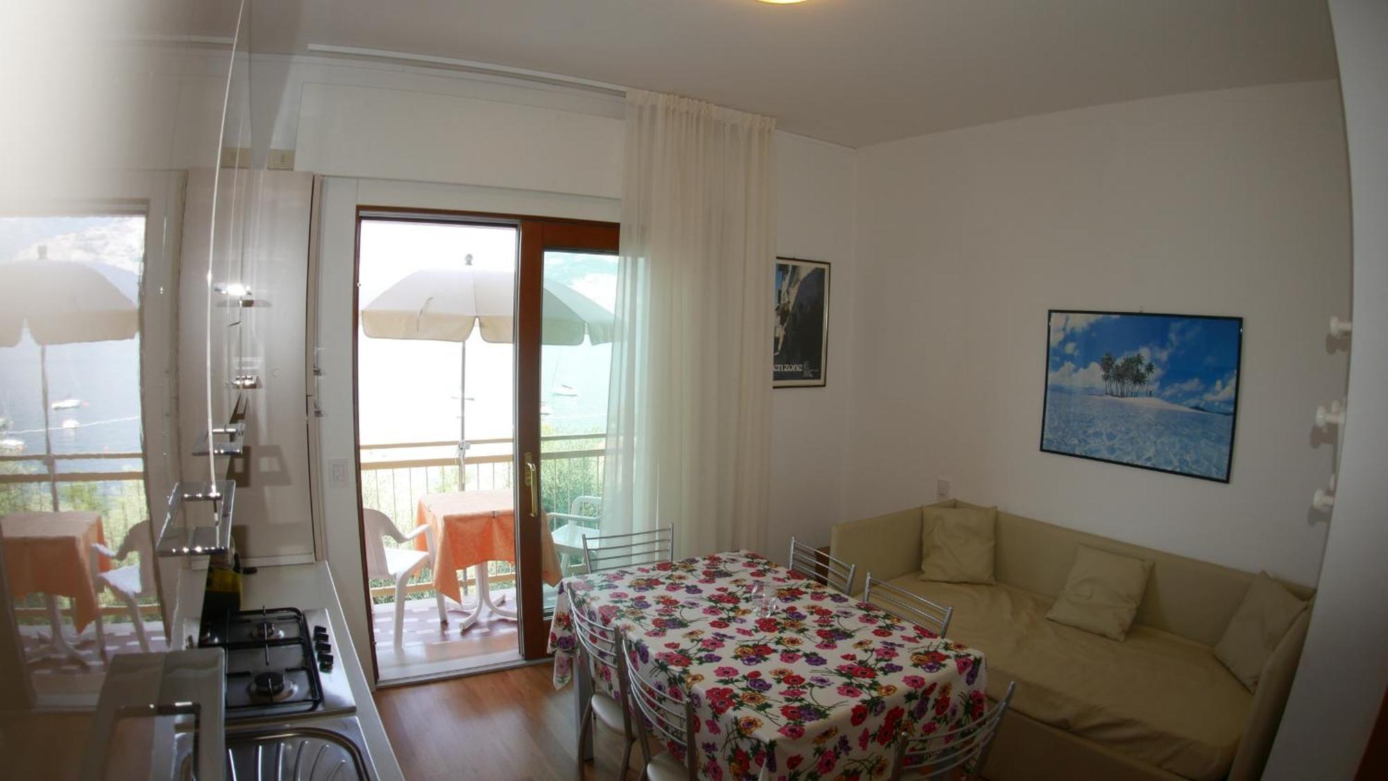 Residence Casa Maria Assenza di Brenzone Buitenkant foto