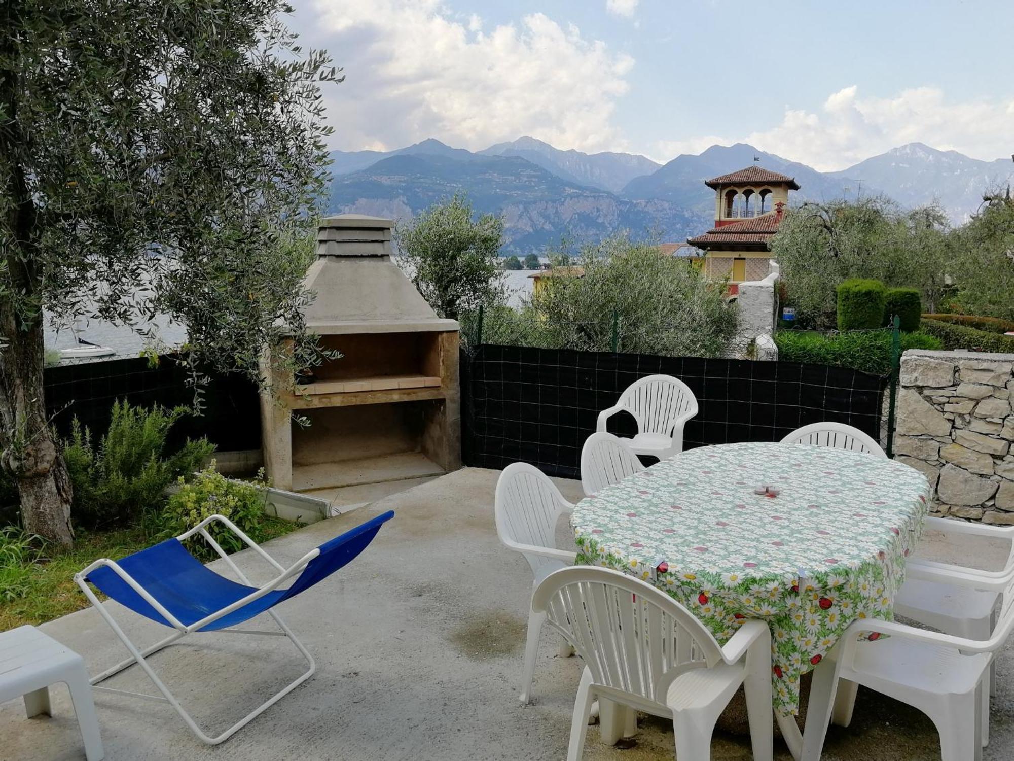 Residence Casa Maria Assenza di Brenzone Buitenkant foto